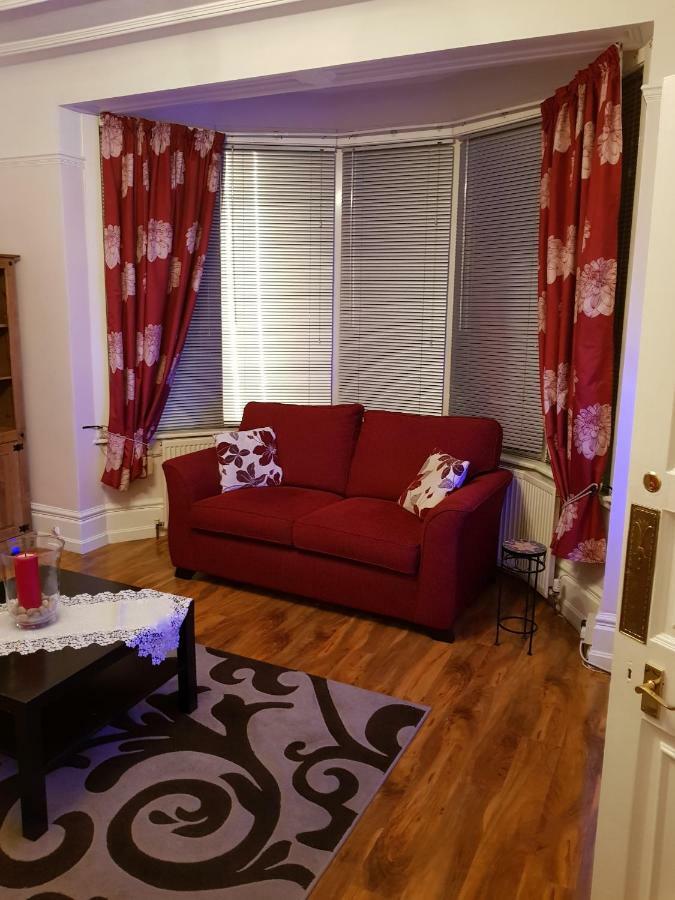 Beautiful Room In Victorian Family Home Ilford Extérieur photo